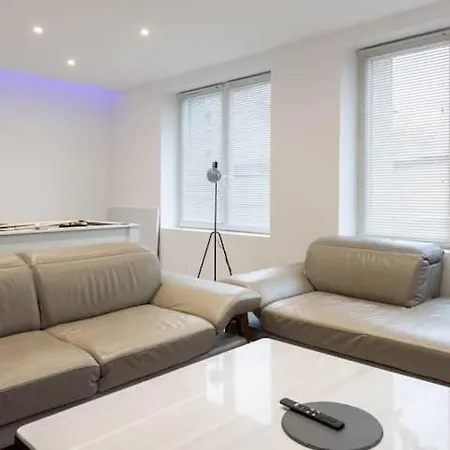 Night And Jacuzzi Exterieur Balneotherapie Sauna Billard Wifi Apartman Nancy